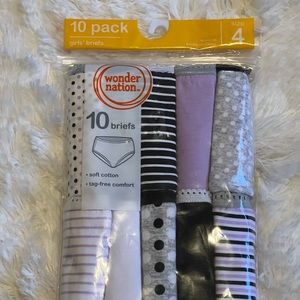 Girl’s Briefs 10-Pack
